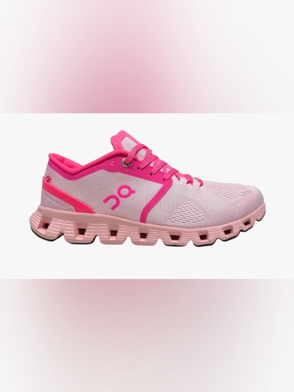 On Cloud X Womens Pink Petal/Sand Size  6.5